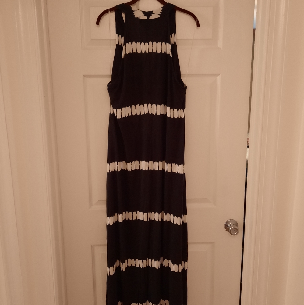 Dress - Picture 4 of 5